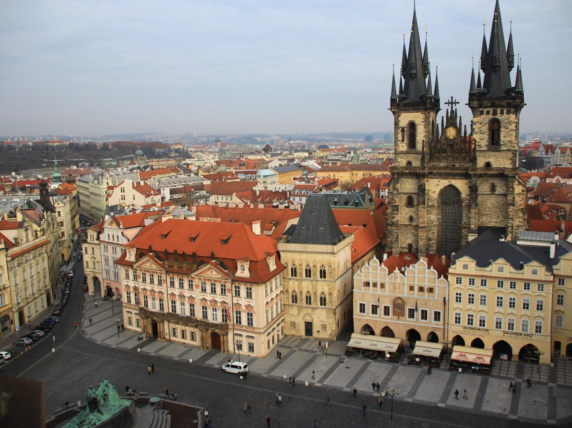 プラハ　ブッキングコム