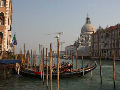 ベネチア　ブッキングコム