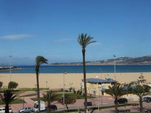 タンジェ　ブッキングドットコム